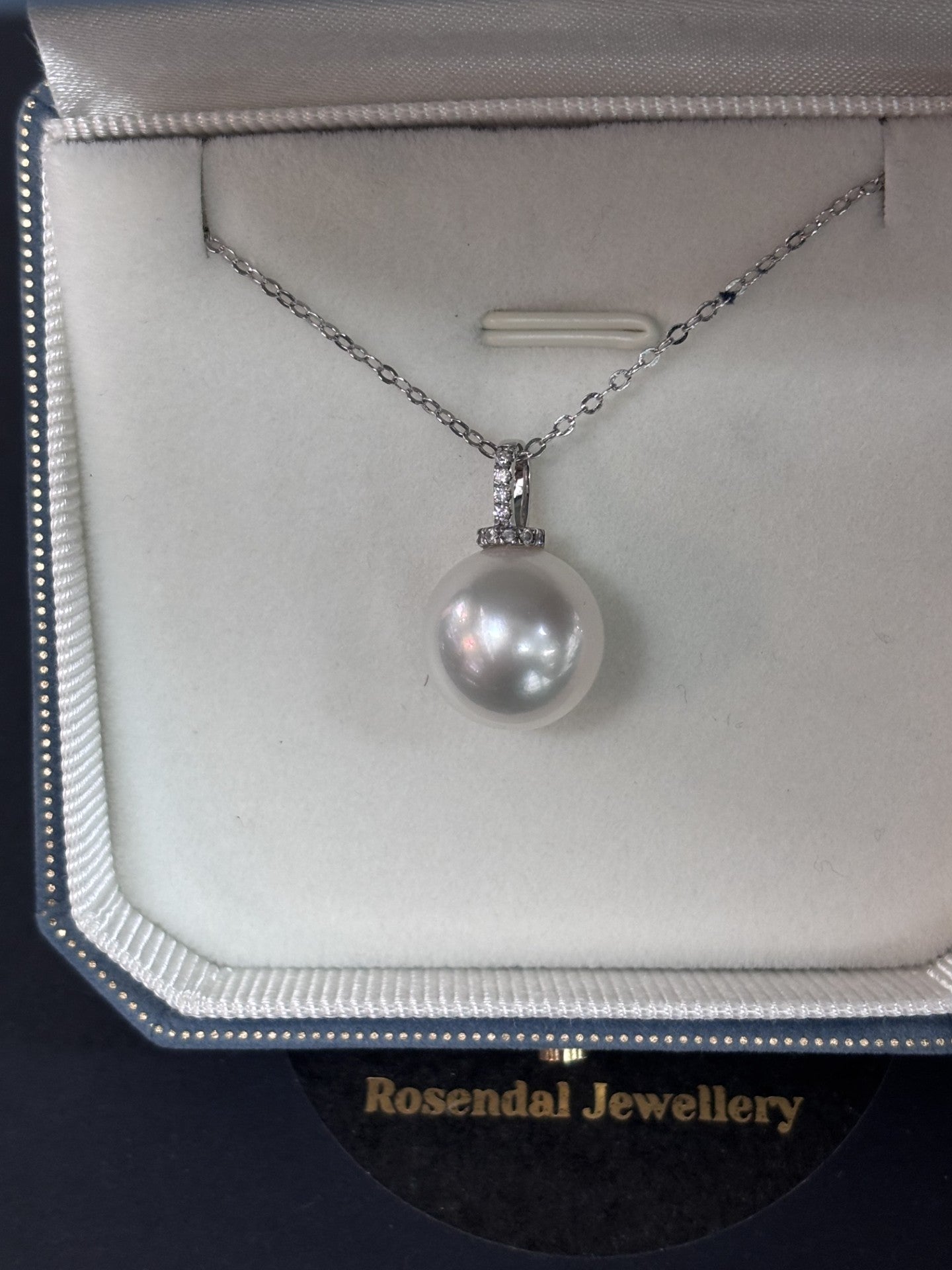 12mm Round White South Sea Pearl Pendant - 18kt White Gold