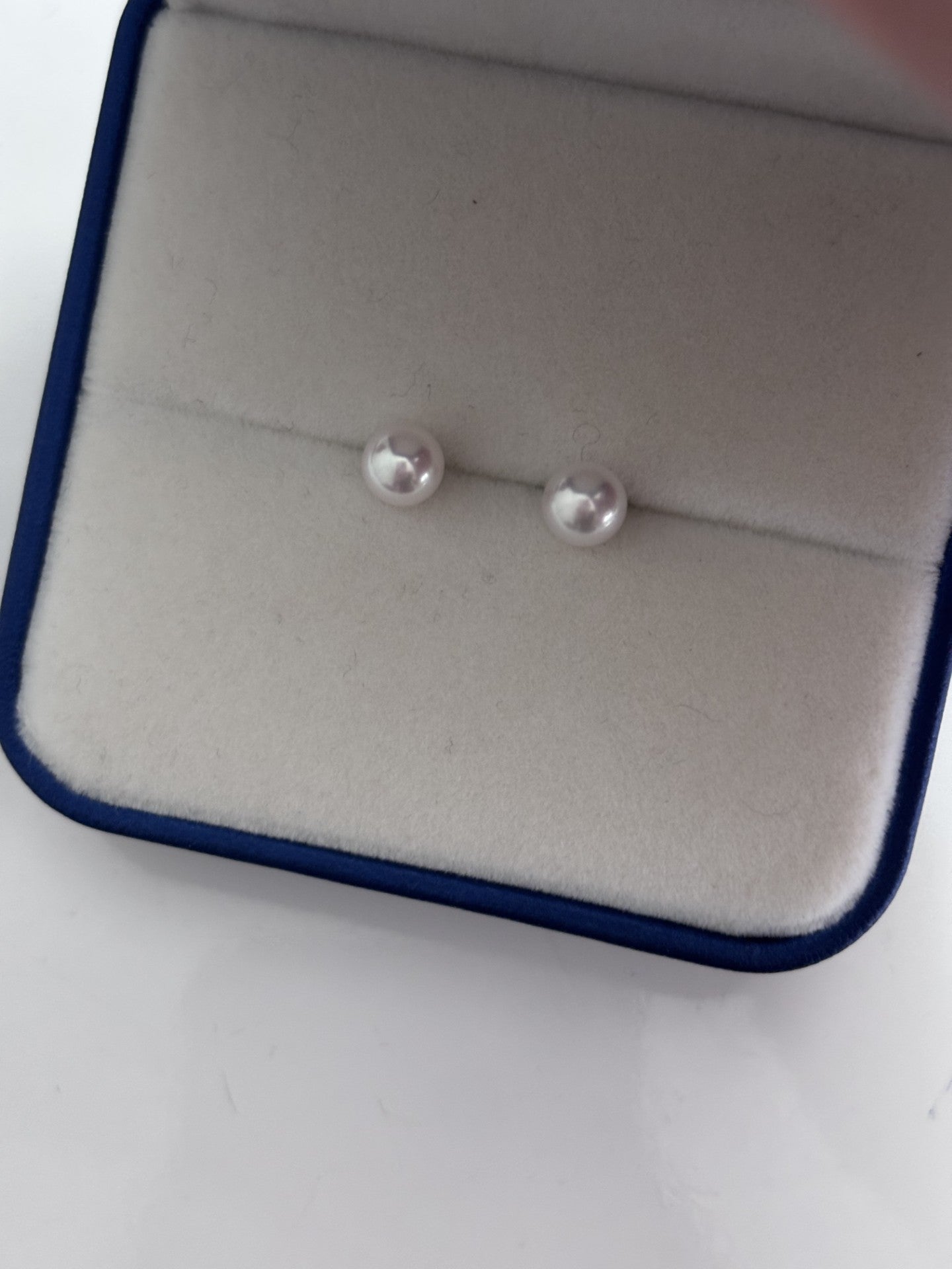 6mm-7mm Round Akoya Pearl Earring Studs - 18kt White Gold