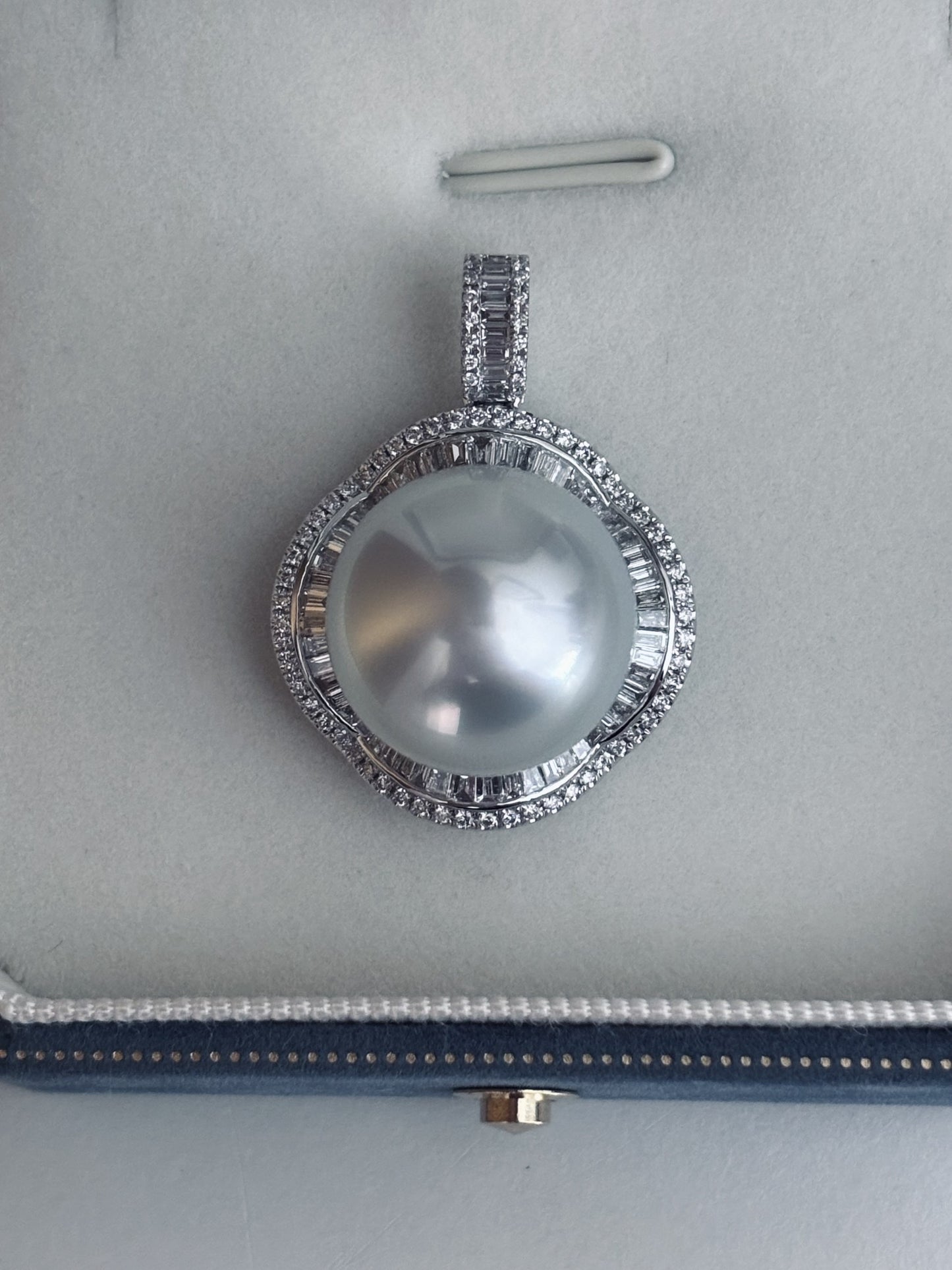 Made to order - 16mm High Button South Sea Pearl Pendant - 18kt White Gold and Diamonds