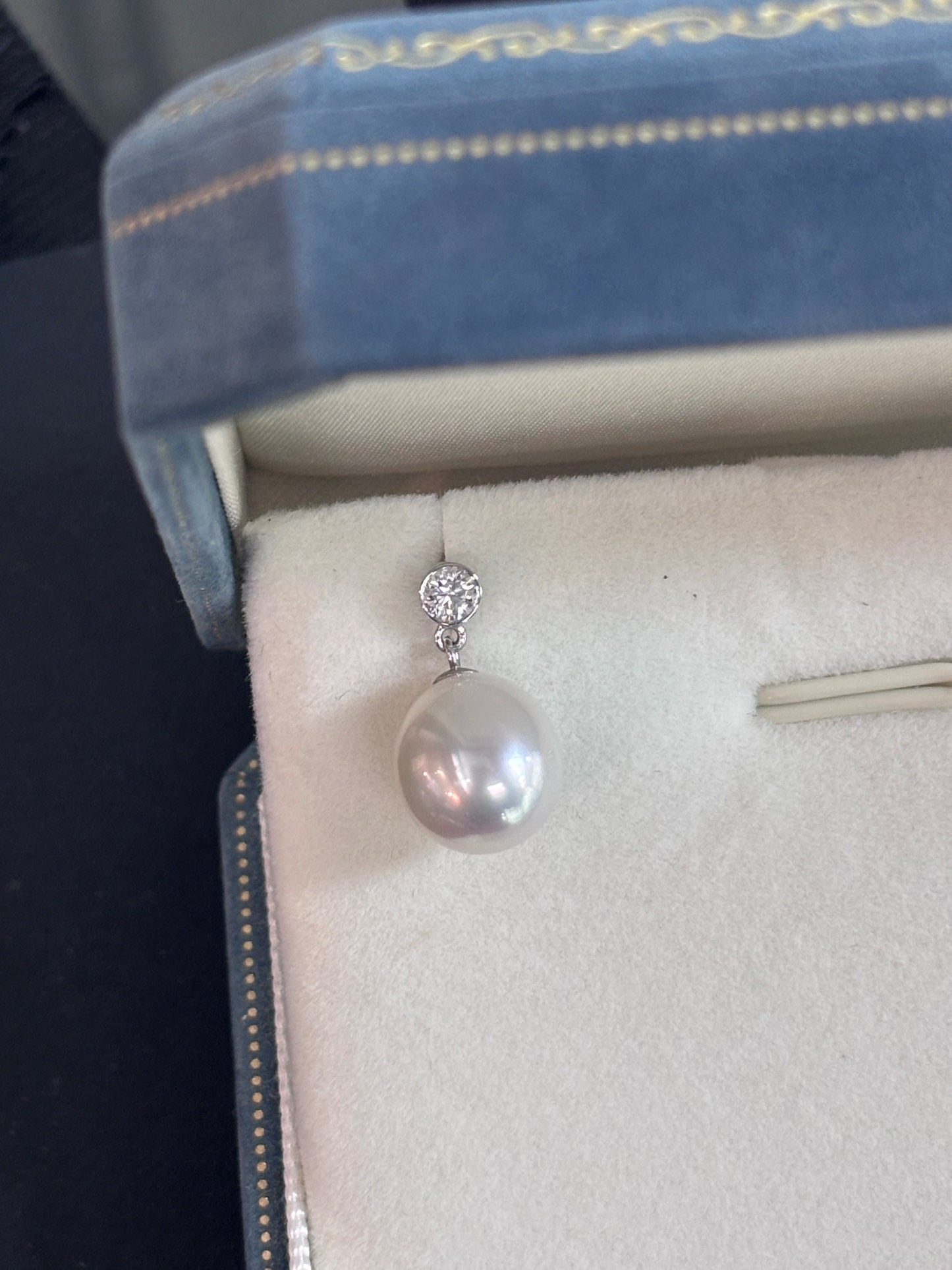 Made to order - 9mm Oval White South Sea Pearl Earrings - 18kt White Gold