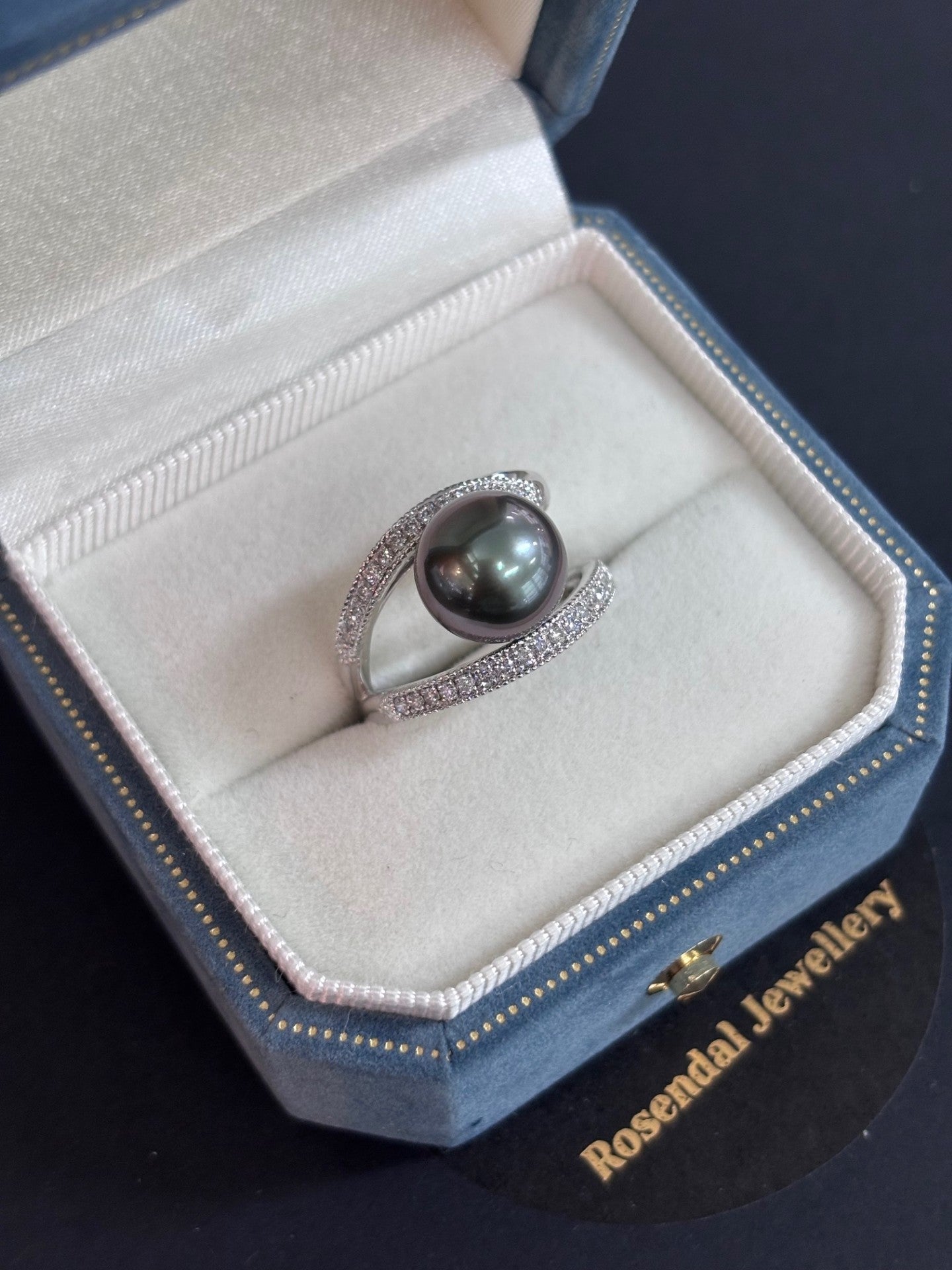 Made to order - 11mm-12mm Round Tahitian Pearl Peacock Purple Ring - 18kt White Gold