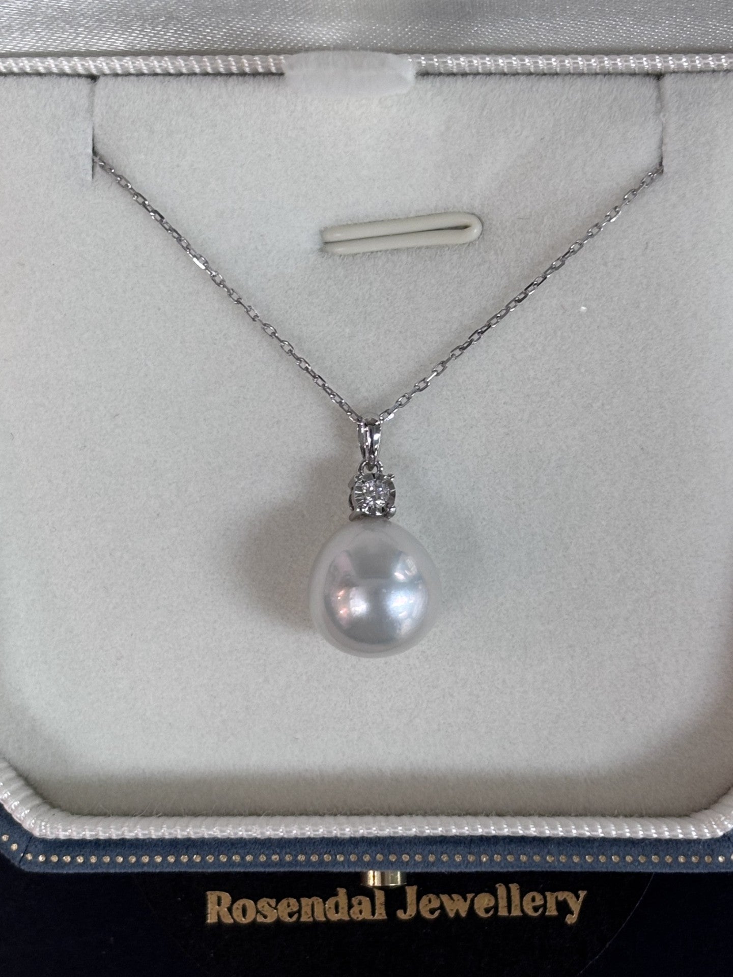 11-12mm White South Pearl Pendant Tear Drop - 18kt White Gold