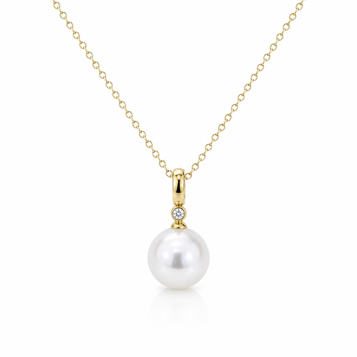 11mm-12mm Round Australian White South Sea Pearl Pendant - 18KT Yellow Gold