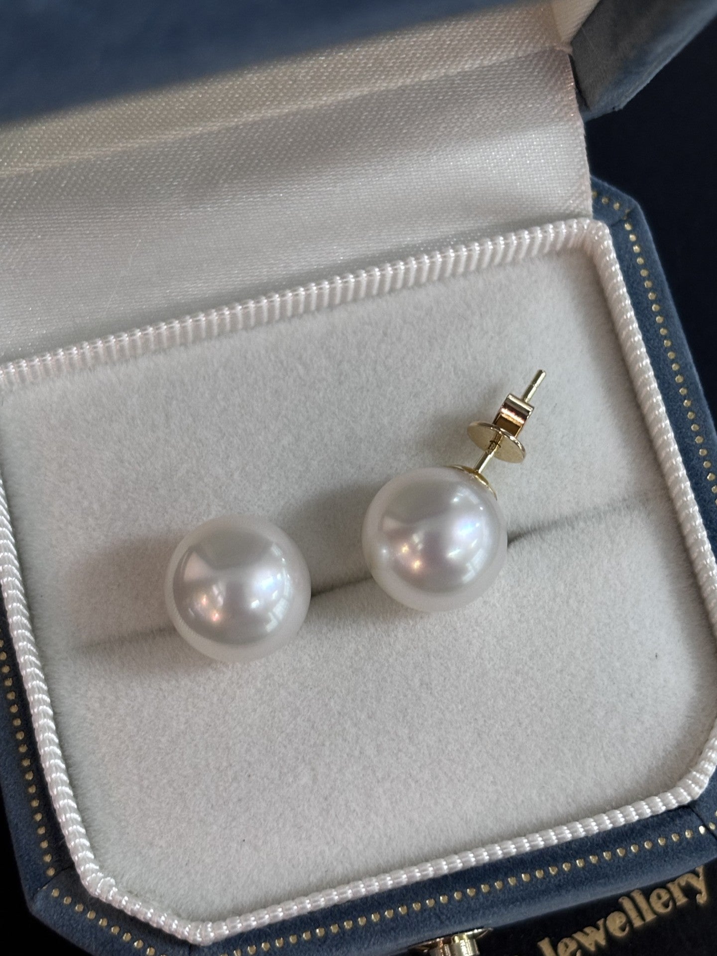 11mm Round Australian South Sea Pearl Studs - 18K Yellow Gold