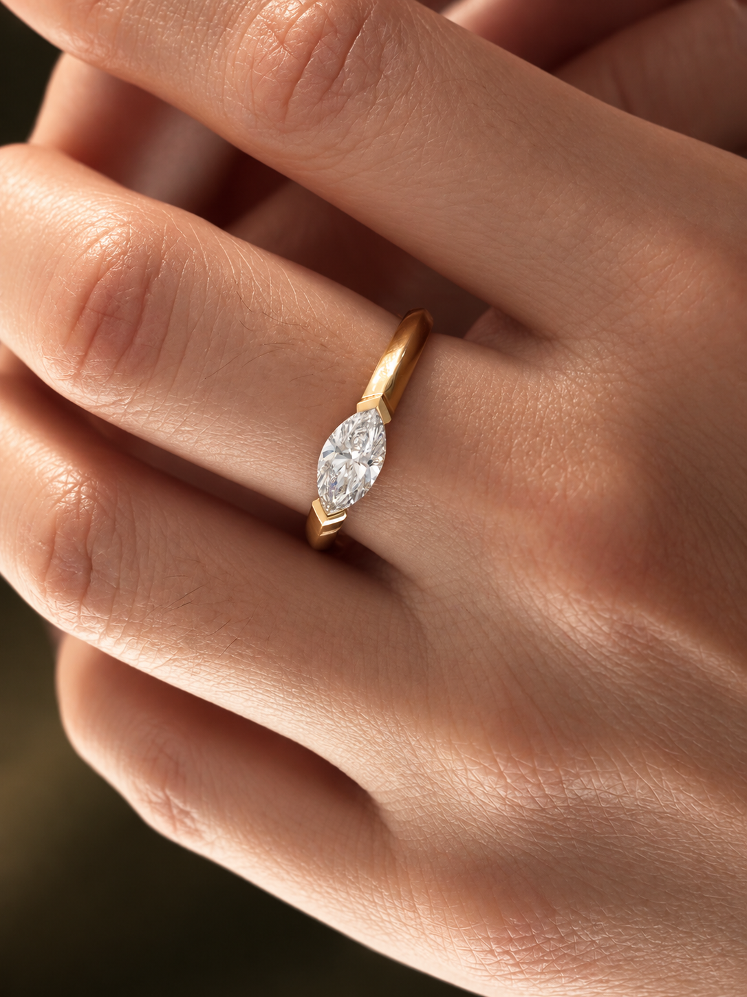 1CT Marquise Cut Lab-Grown Diamond Ring in 18KT Gold